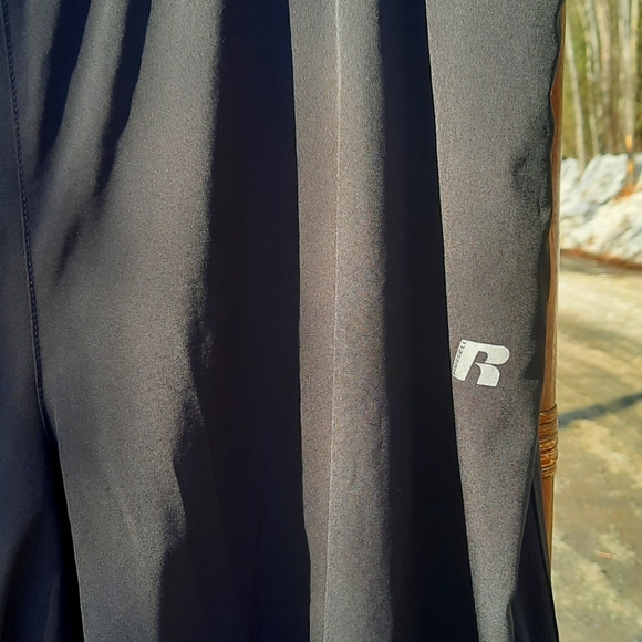 Russell Athletic Activewear Shirt & Pant Set - Picture 8 of 12